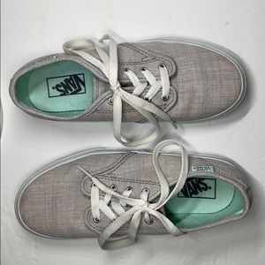VANS missy US 2.5 grey and teal shoe